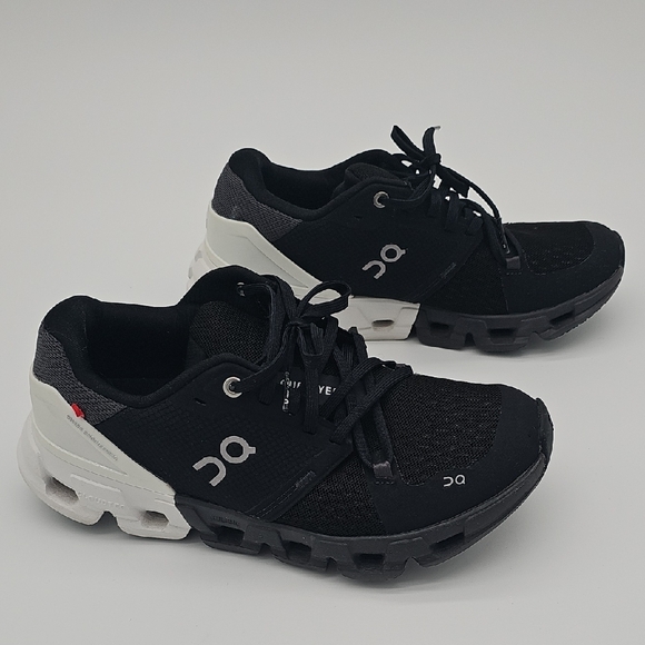 On Running Women's Cloud Flyer Athletic Shoes in Black and White - Picture 3 of 16